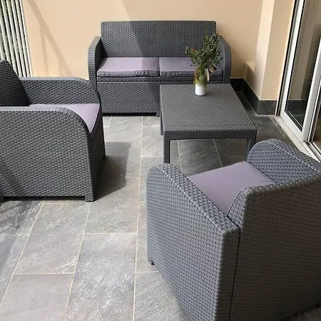 Apartment Spacieux Entierement Renove *