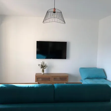 Spacieux Entierement Renove شقة